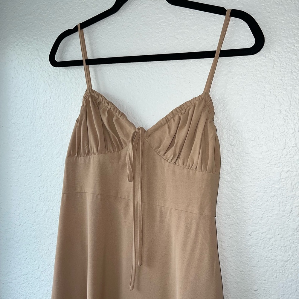CAMELLIA Y2K Tan Beautiful Open Side Zipper MIDI Dress Size L. - Picture 11 of 12